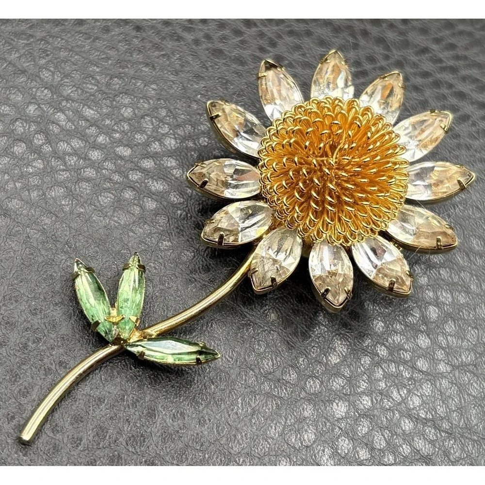 HUGE Vintage Daisy Flower Brooch Crystal Rhinestone Pin Gold Tone